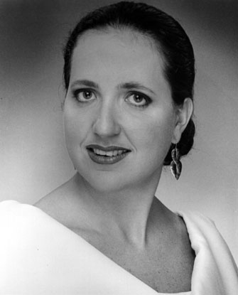 Dolly Hemphilll, Mezzo Soprano